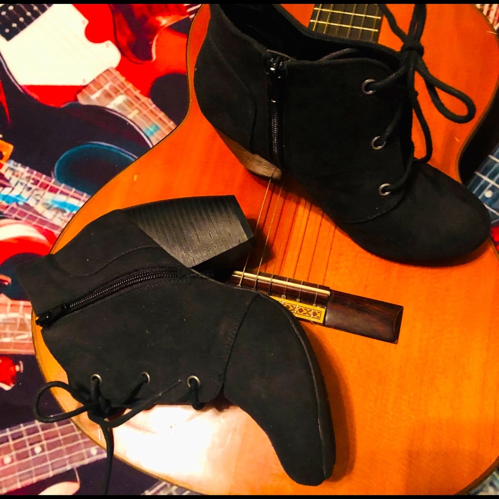 Cute Black Ankle Booties by A2 Aerosols